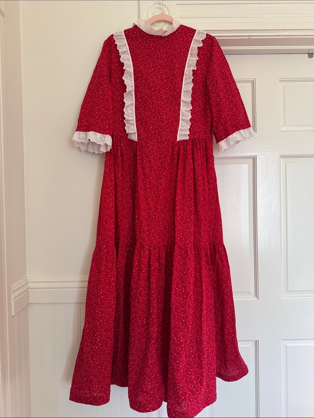 Vintage Red Floral Prairie Dress | Gunnie Sax Style | Cottagecore Pearl Costume